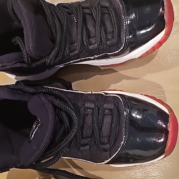 Air jordan 11 sneakers